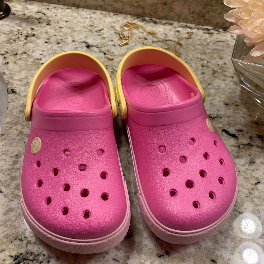 New girls Crocs size 1